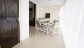 Excelente apartamento com 5 dormitorios quadra mar