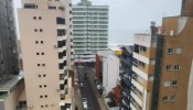 02 DORM E 02 VAGAS DE GARAGEM - AT 100M DO MAR