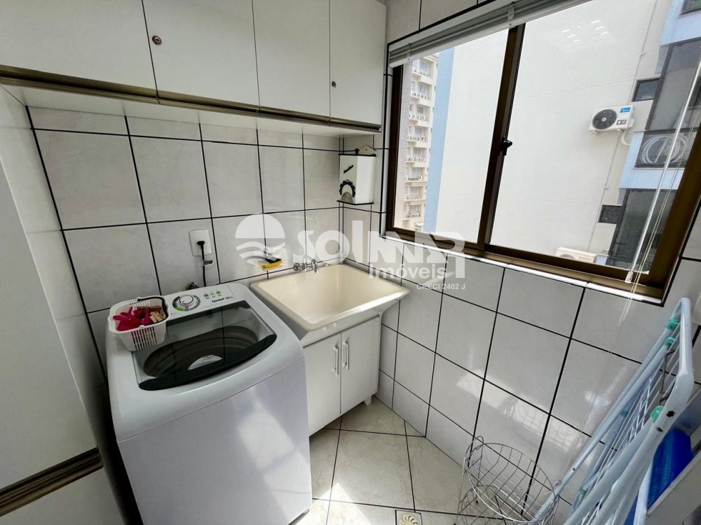 03 DORM E 01 VAGA DE GARAGEM - MEIA PRAIA 