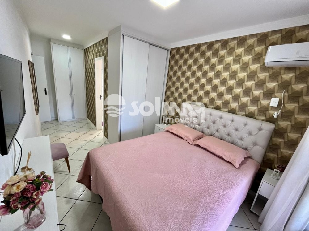 03 DORM E 01 VAGA DE GARAGEM - MEIA PRAIA 