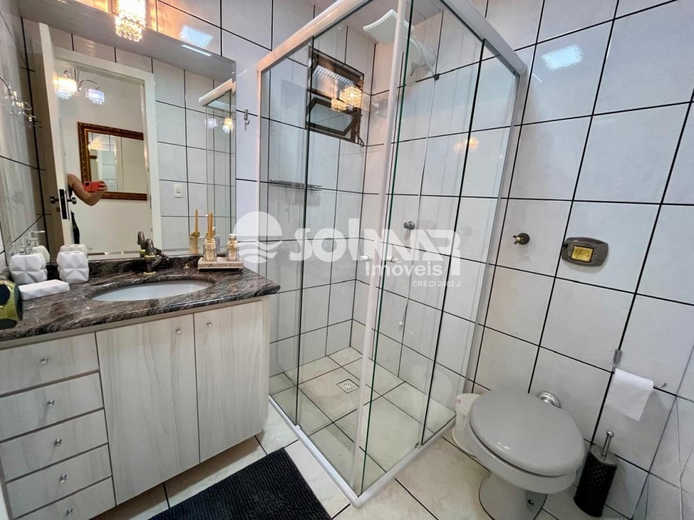 03 DORM E 01 VAGA DE GARAGEM - MEIA PRAIA 