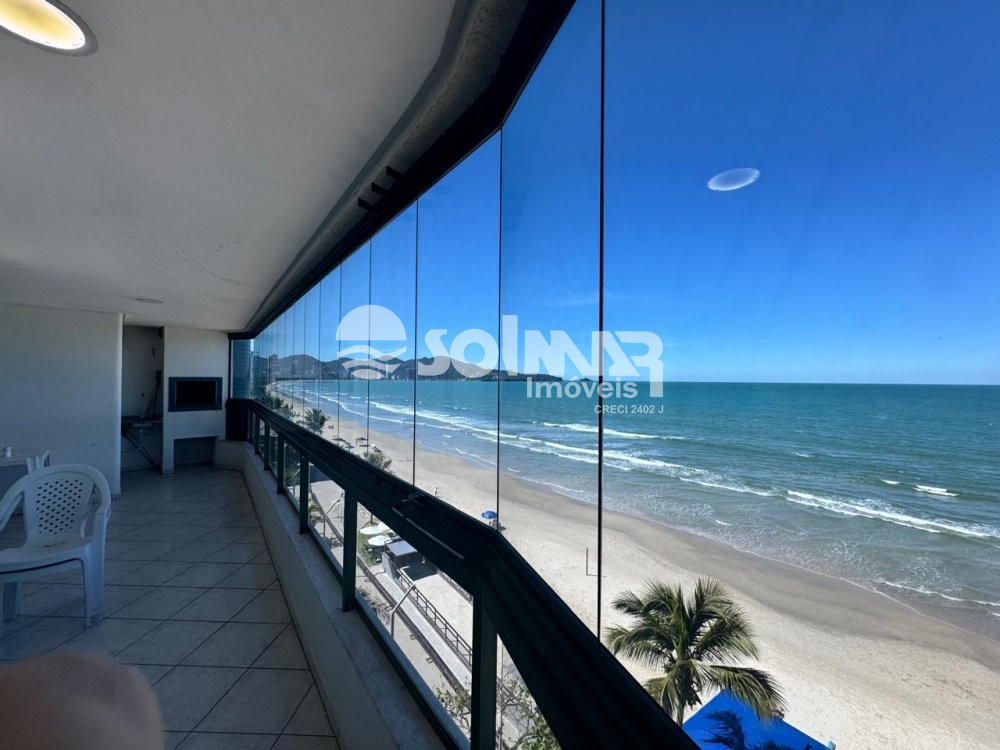 02 DORMITRIOS E 01 VAGA DE GARAGEM - FRENTE MAR