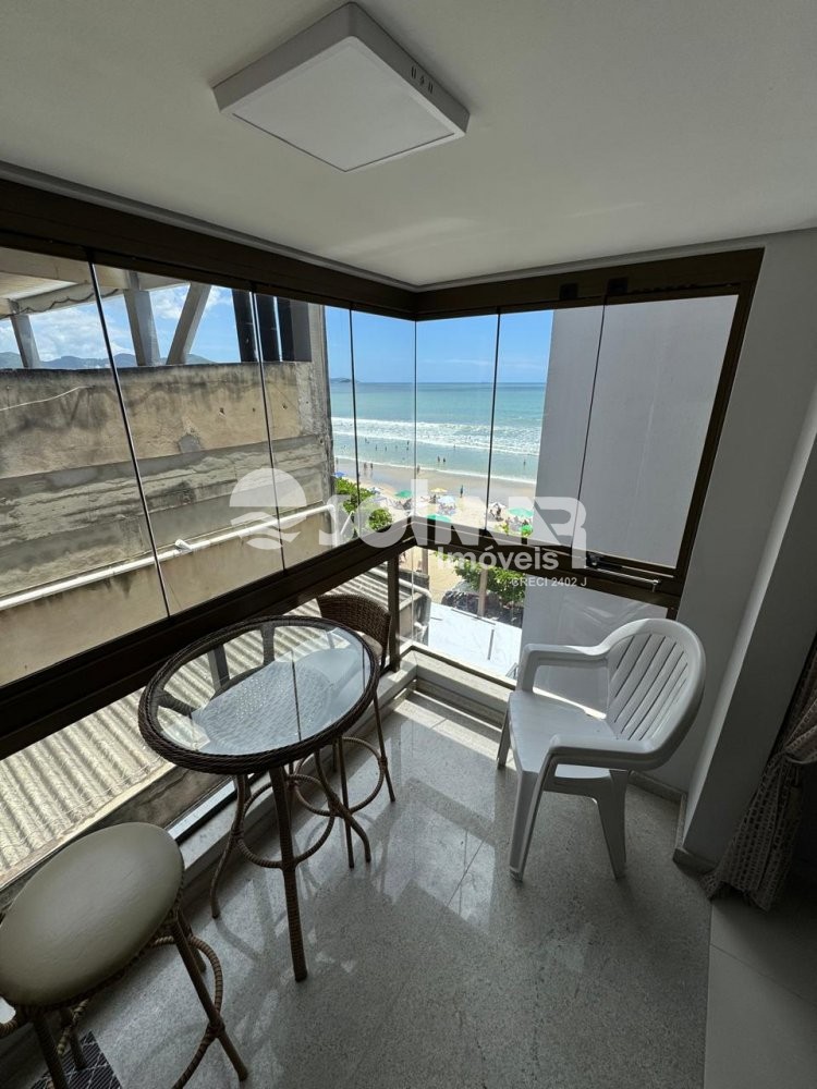 03 DORMITRIOS E 01 VAGA DE GARAGEM - LATERAL MAR