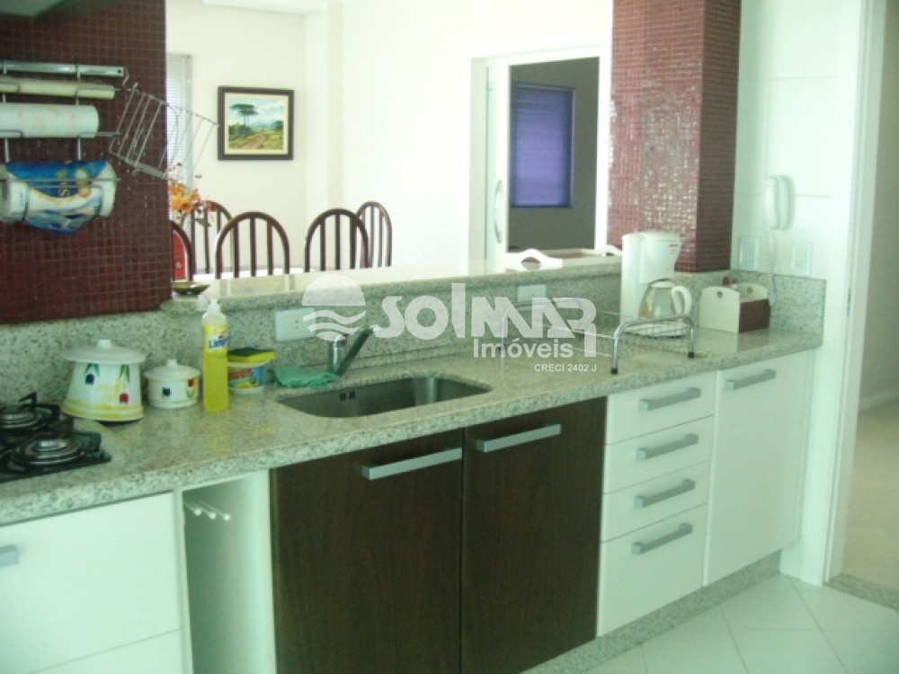 03 DORM SENDO 02 SUTES E 02 VAGAS - QUADRA MAR