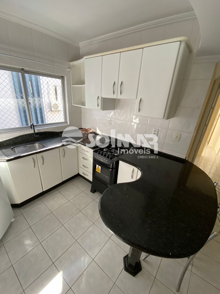 (ANUAL) 03 DORM 01 VAGA DE GARAGEM - MEIA PRAIA