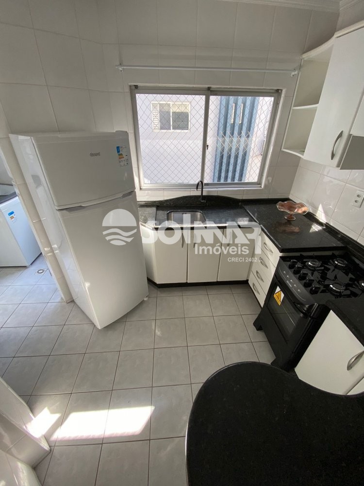 (ANUAL) 03 DORM 01 VAGA DE GARAGEM - MEIA PRAIA