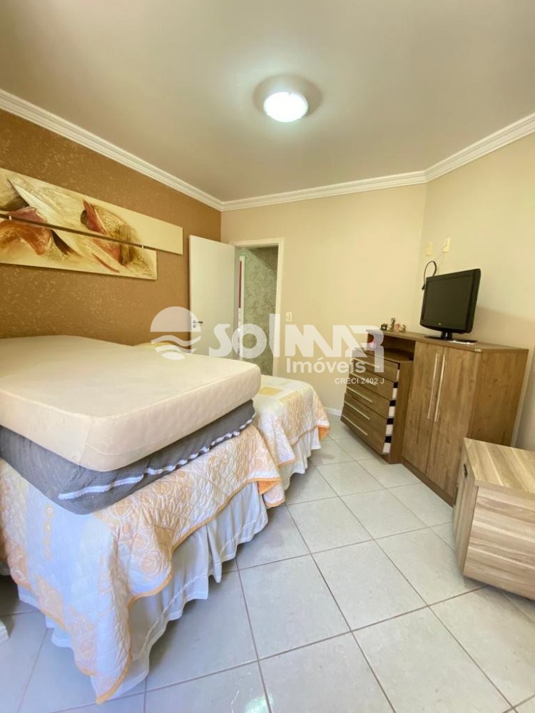 03 DORM SENDO 02 SUTES E 02 VAGAS - MEIA PRAIA