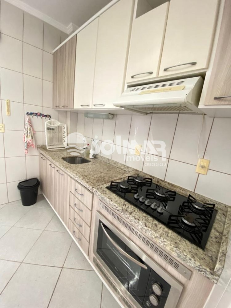 03 DORM SENDO 02 SUTES E 02 VAGAS - MEIA PRAIA