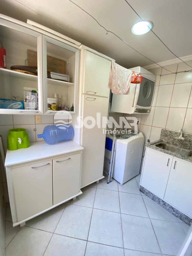 03 DORM SENDO 02 SUTES E 02 VAGAS - MEIA PRAIA