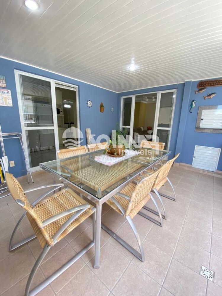 03 DORM SENDO 02 SUTES E 02 VAGAS - MEIA PRAIA