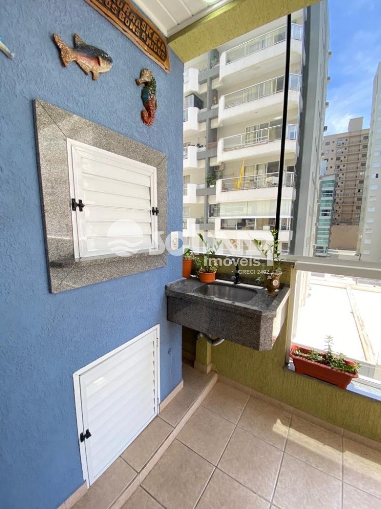 03 DORM SENDO 02 SUTES E 02 VAGAS - MEIA PRAIA