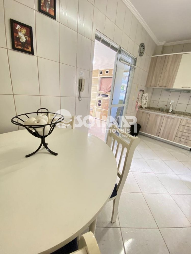 03 DORM SENDO 02 SUTES E 02 VAGAS - MEIA PRAIA