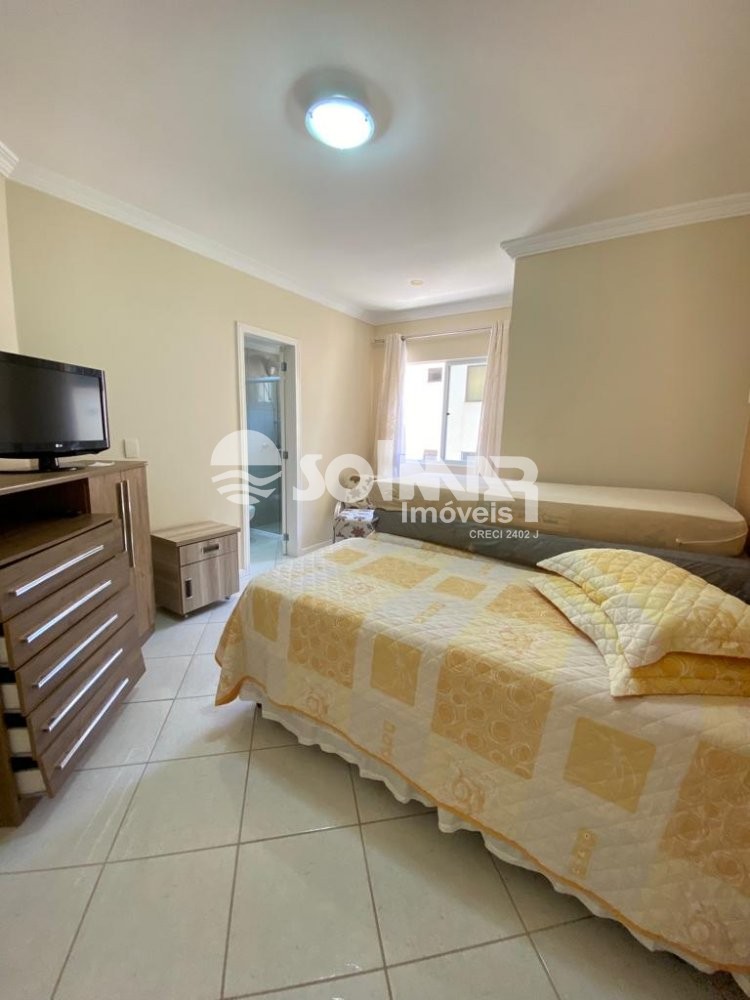 03 DORM SENDO 02 SUTES E 02 VAGAS - MEIA PRAIA