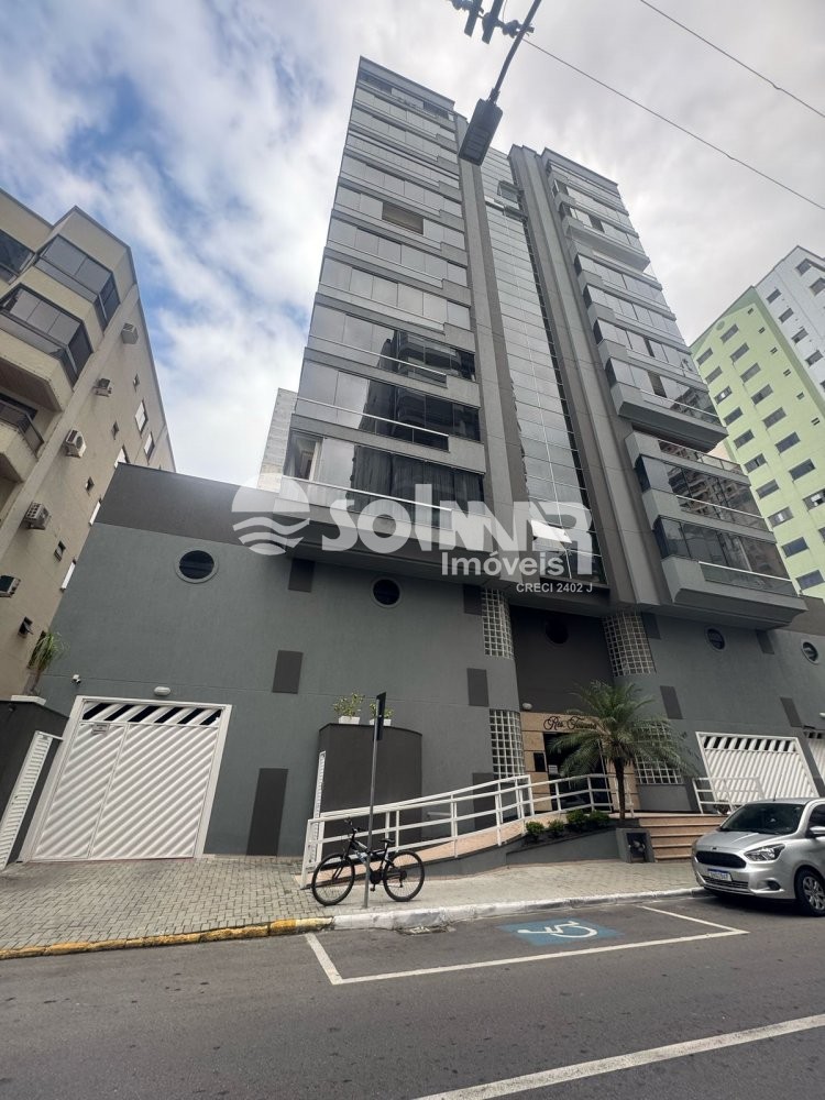 03 DORM SENDO 02 SUTES E 02 VAGAS - MEIA PRAIA