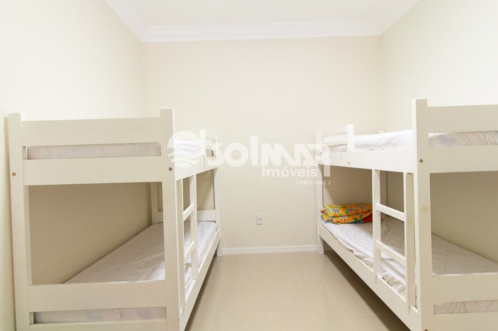 05 DORMITRIOS E 02 VAGAS DE GARAGEM - QUADRA MAR