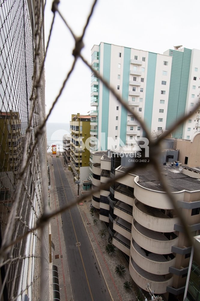 05 DORMITRIOS E 02 VAGAS DE GARAGEM - QUADRA MAR