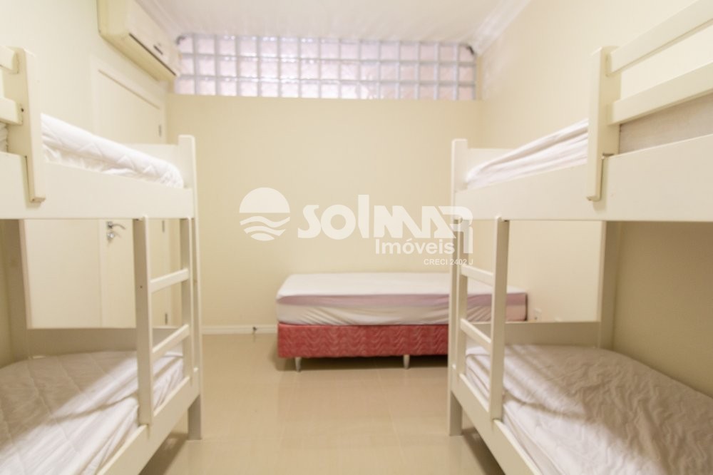 05 DORMITRIOS E 02 VAGAS DE GARAGEM - QUADRA MAR