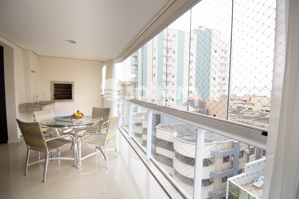 05 DORMITRIOS E 02 VAGAS DE GARAGEM - QUADRA MAR