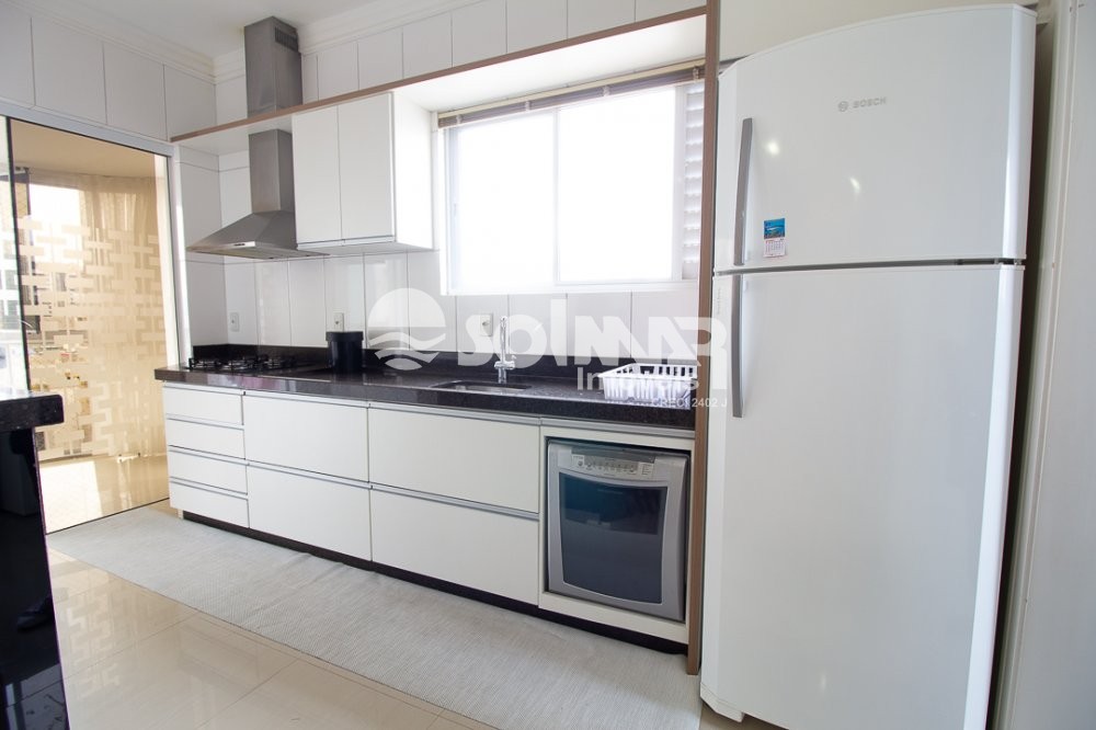 05 DORMITRIOS E 02 VAGAS DE GARAGEM - QUADRA MAR