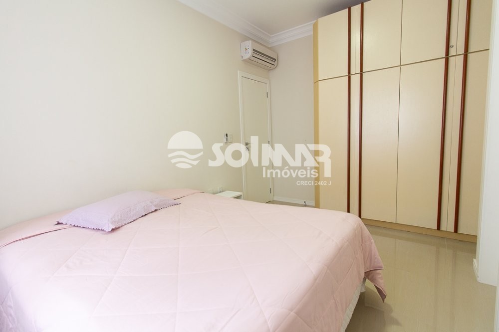 05 DORMITRIOS E 02 VAGAS DE GARAGEM - QUADRA MAR