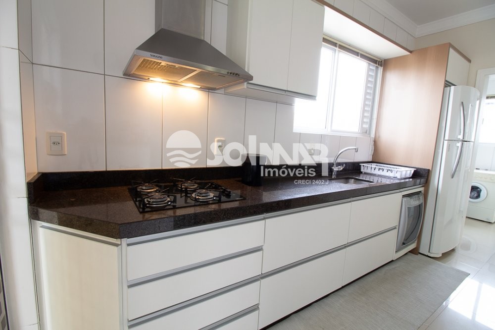 05 DORMITRIOS E 02 VAGAS DE GARAGEM - QUADRA MAR