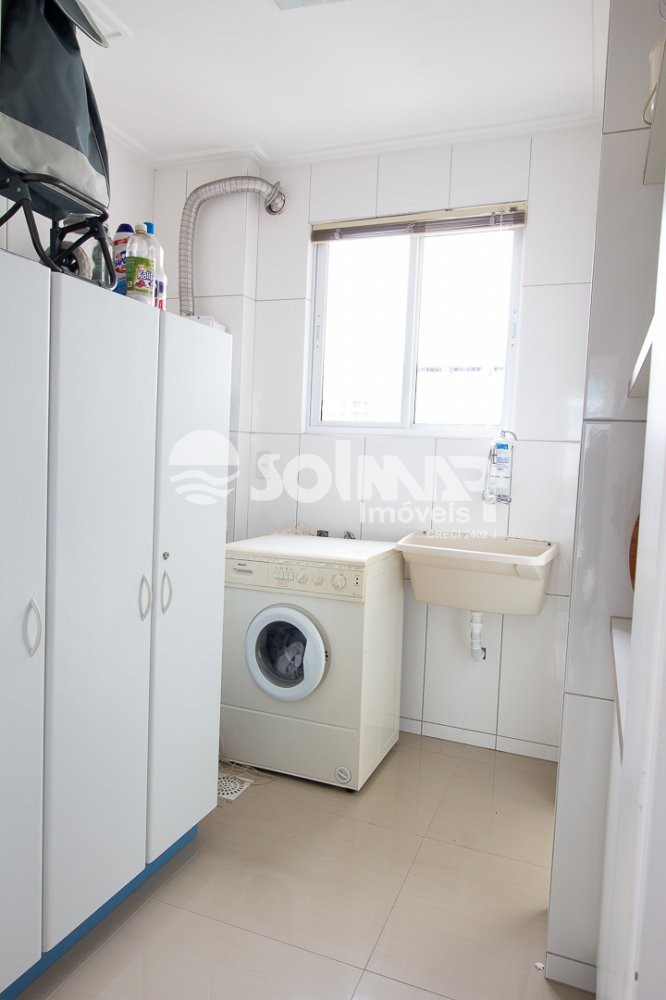 05 DORMITRIOS E 02 VAGAS DE GARAGEM - QUADRA MAR