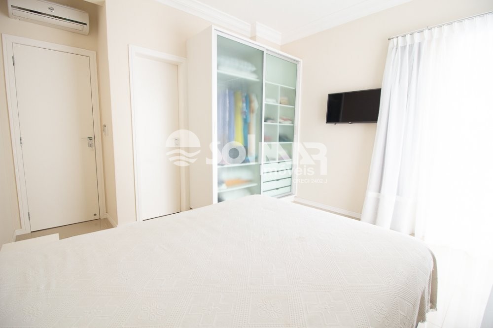 05 DORMITRIOS E 02 VAGAS DE GARAGEM - QUADRA MAR