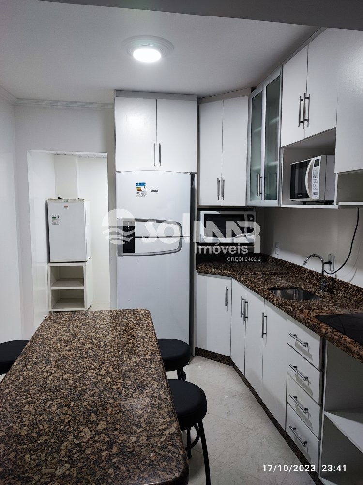 04 DORM SENDO 03 SUTES E 02 VAGAS - QUADRA MAR