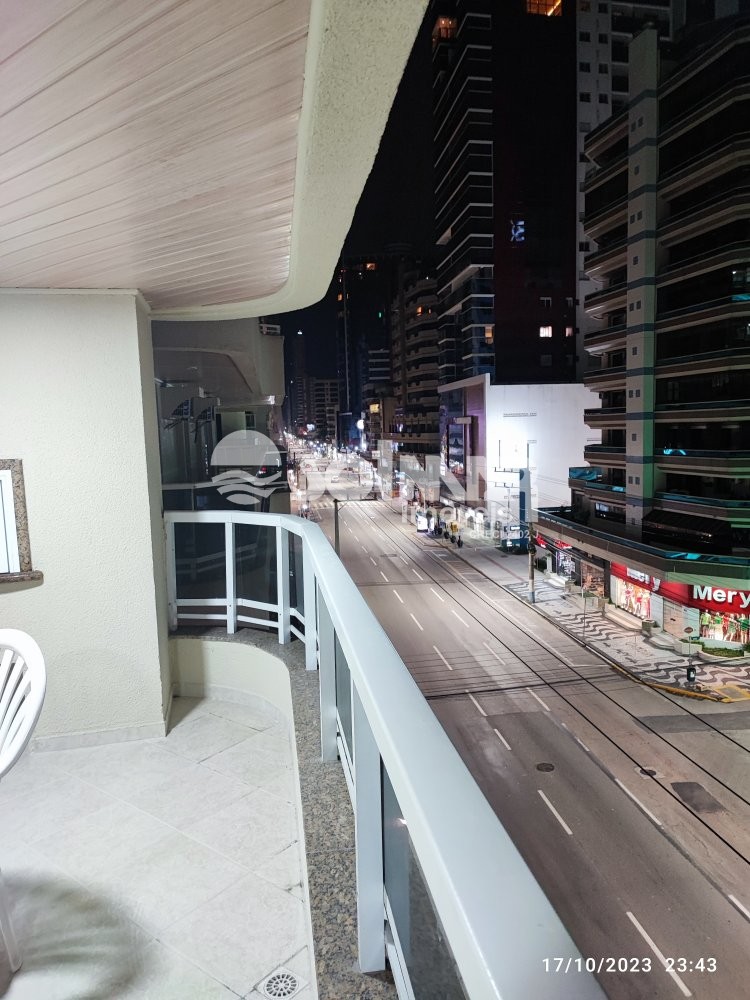 04 DORM SENDO 03 SUTES E 02 VAGAS - QUADRA MAR