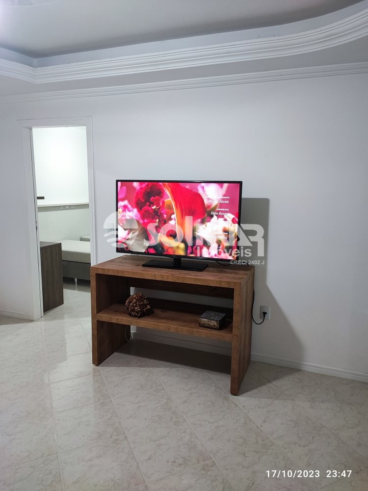 04 DORM SENDO 03 SUTES E 02 VAGAS - QUADRA MAR