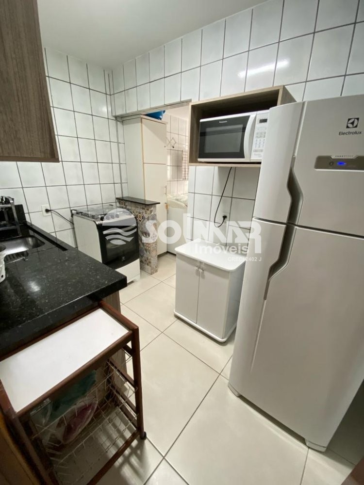 02 DORM E 01 VAGA DE GARAGEM - PERTO DA PRAIA 