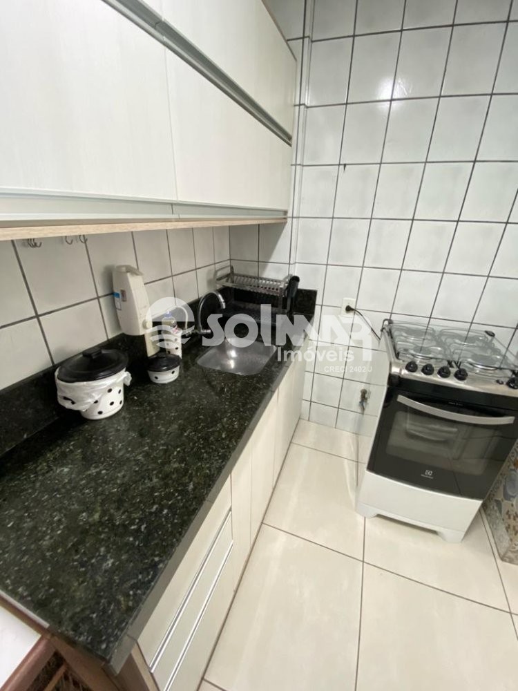 02 DORM E 01 VAGA DE GARAGEM - PERTO DA PRAIA 