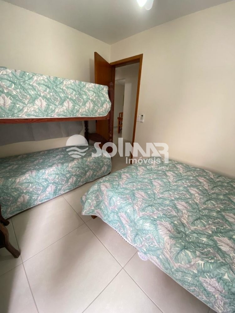 02 DORM E 01 VAGA DE GARAGEM - PERTO DA PRAIA 