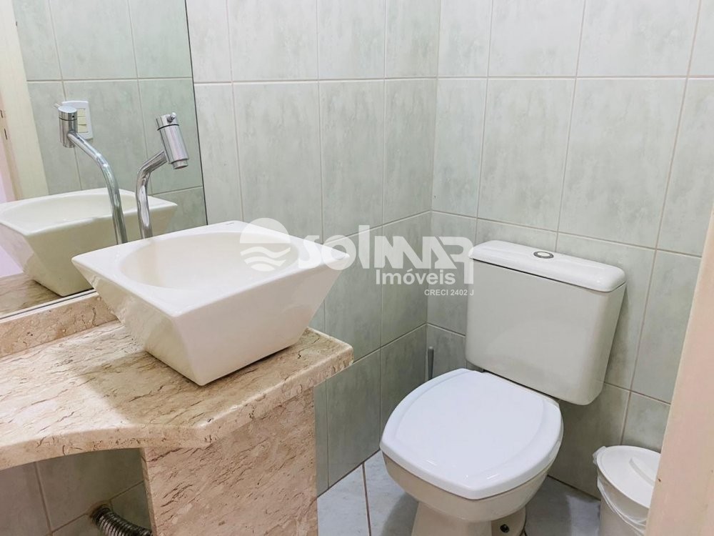 04 DORM E 02 VAGAS DE GARAGEM - AT 200M DO MAR