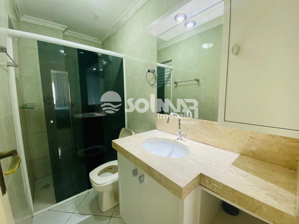 04 DORM E 02 VAGAS DE GARAGEM - AT 200M DO MAR