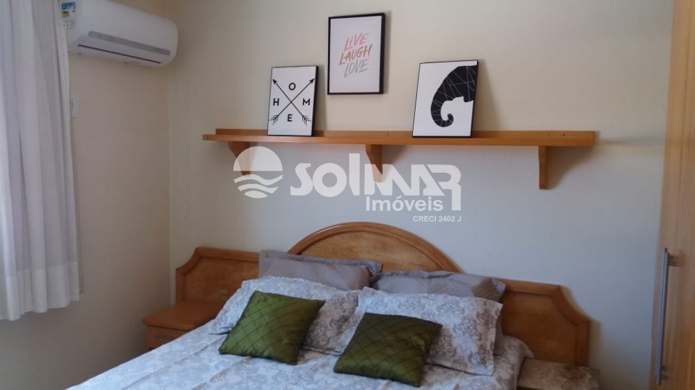 04 DORM E 03 VAGAS DE GARAGEM - CASA COM PISCINA 