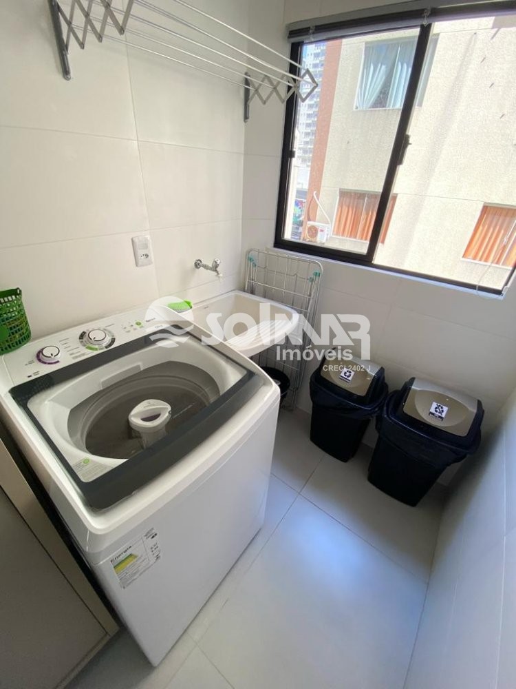 03 DORMITRIOS E 01 VAGA - LATERAL 1 AVENIDA 