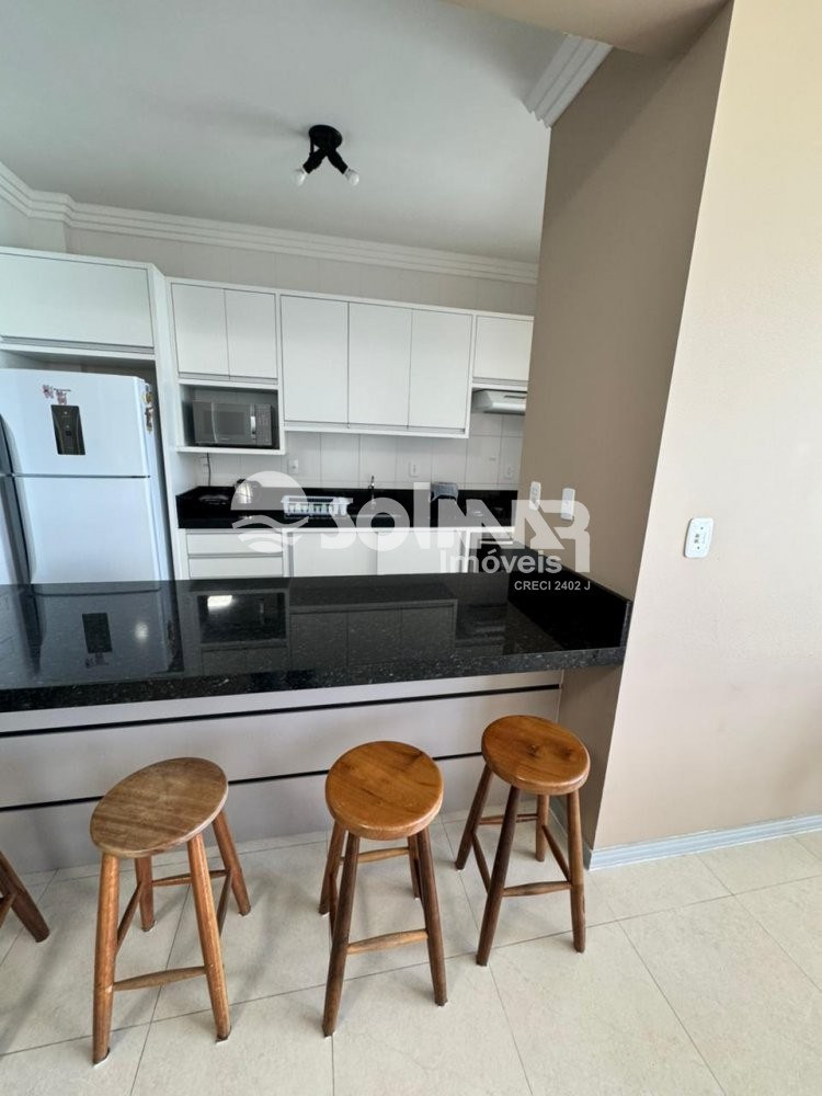 03 SUTES E 02 VAGAS DE GARAGEM - FRENTE MAR