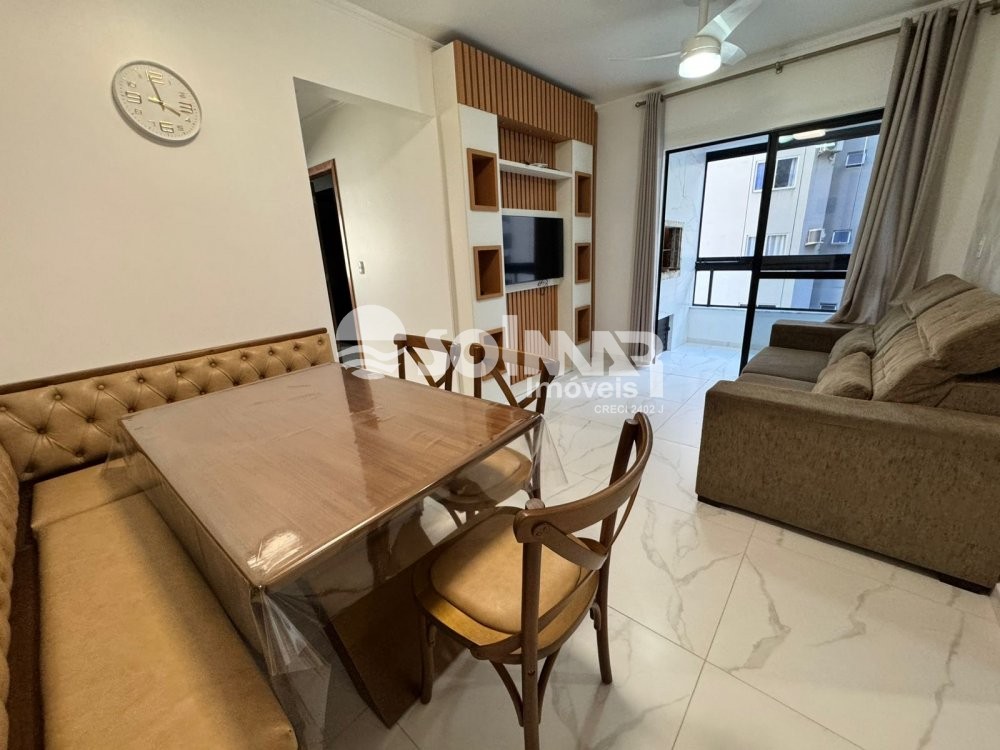 02 DORMITRIOS E 01 VAGA DE GARAGEM - MEIA PRAIA