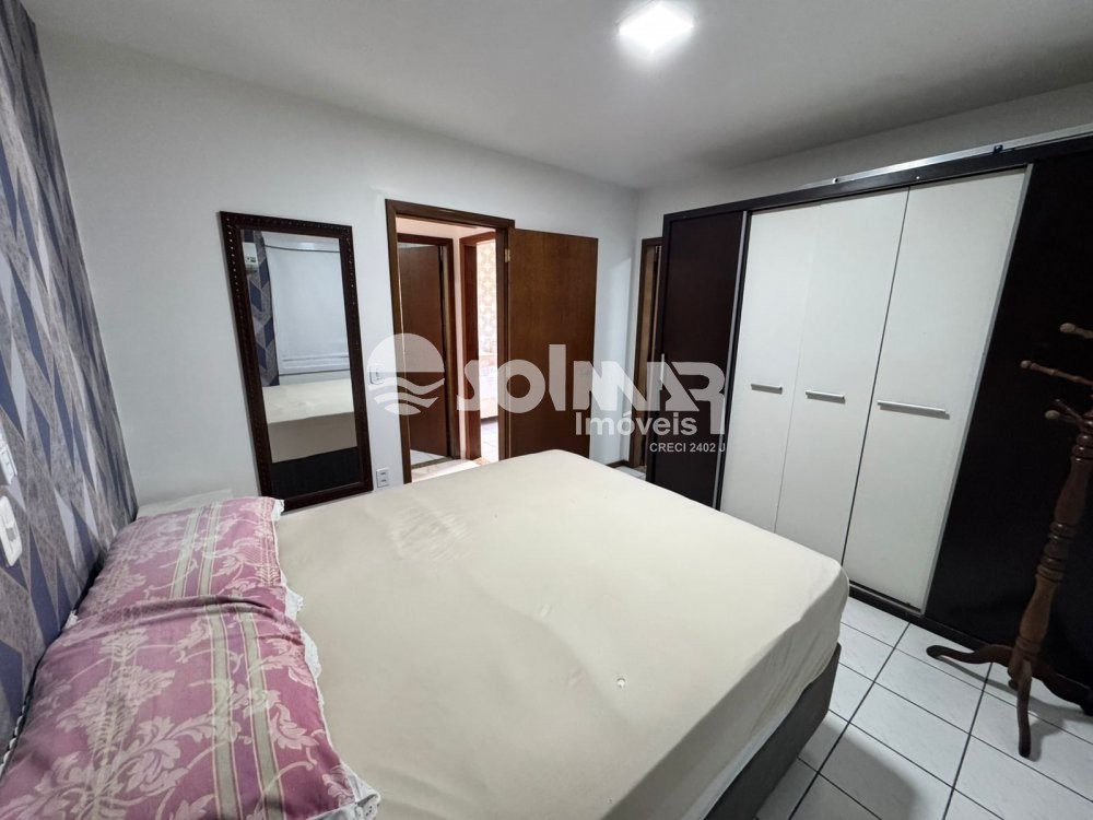 02 DORMITRIOS E 01 VAGA DE GARAGEM - MEIA PRAIA