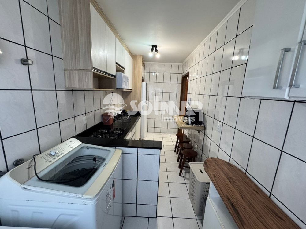 02 DORMITRIOS E 01 VAGA DE GARAGEM - MEIA PRAIA