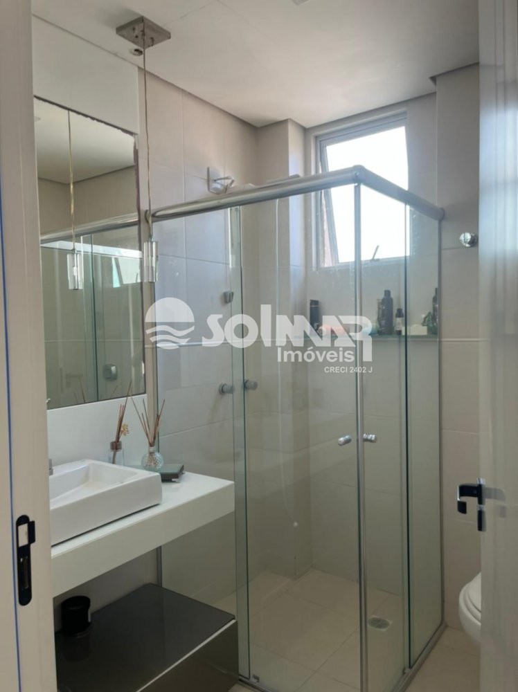 04 DORM SENDO 02 SUTES E 02 VAGAS - LATERAL MAR