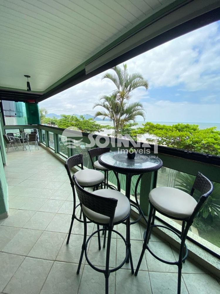 03 DORMITRIOS E 01 VAGA DE GARAGEM - FRENTE MAR