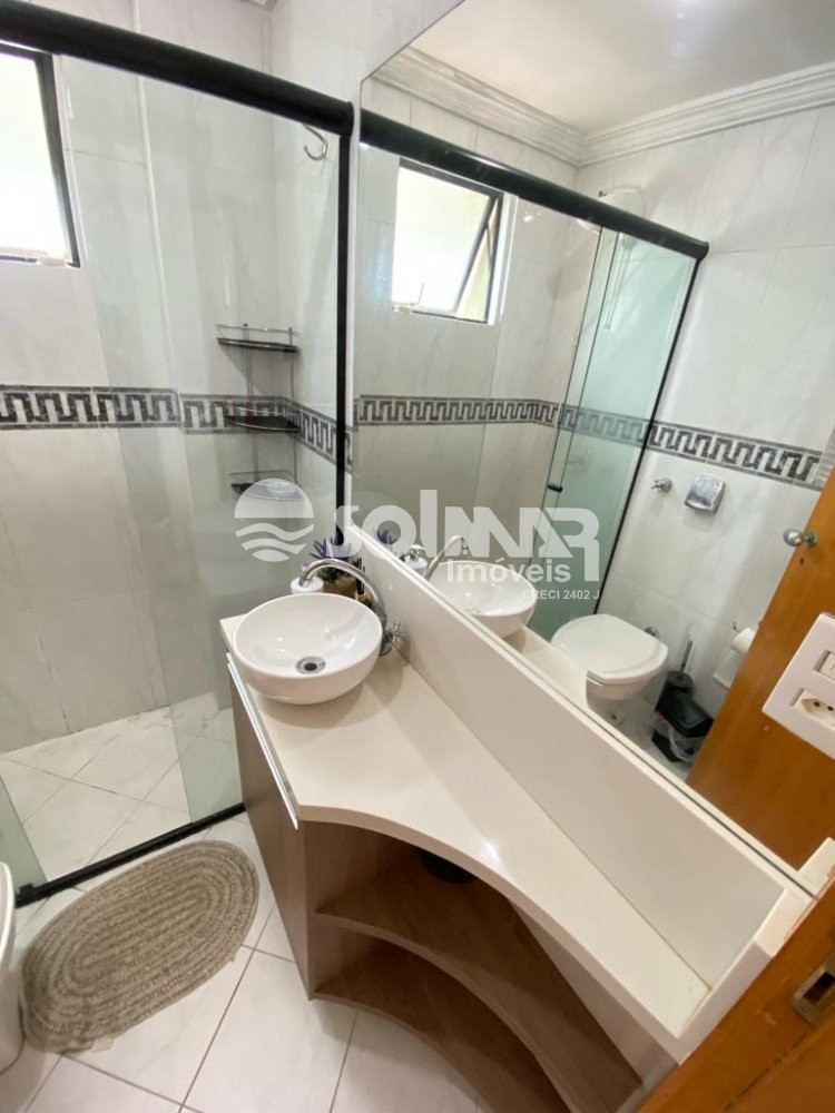 03 DORMITRIOS E 01 VAGA DE GARAGEM - FRENTE MAR