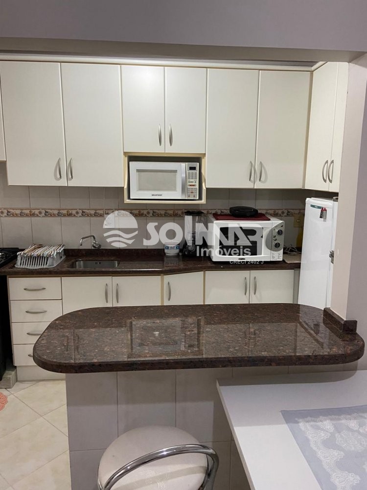 02 DORMITRIOS E 01 VAGA - AT 100M DA PRAIA 