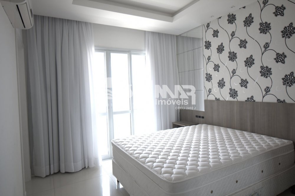 04 SUTES E 03 VAGAS DE GARAGEM - QUADRA MAR