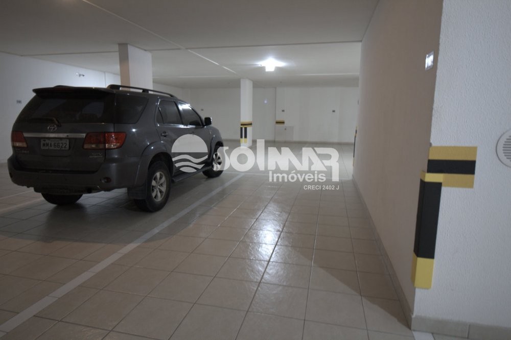 04 SUTES E 03 VAGAS DE GARAGEM - QUADRA MAR