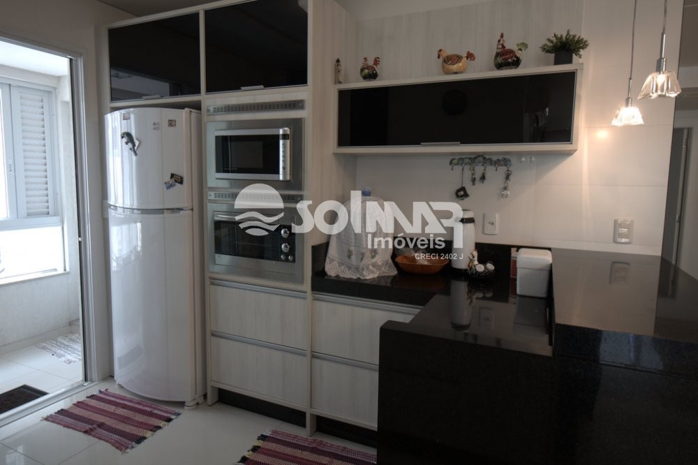 04 SUTES E 03 VAGAS DE GARAGEM - QUADRA MAR