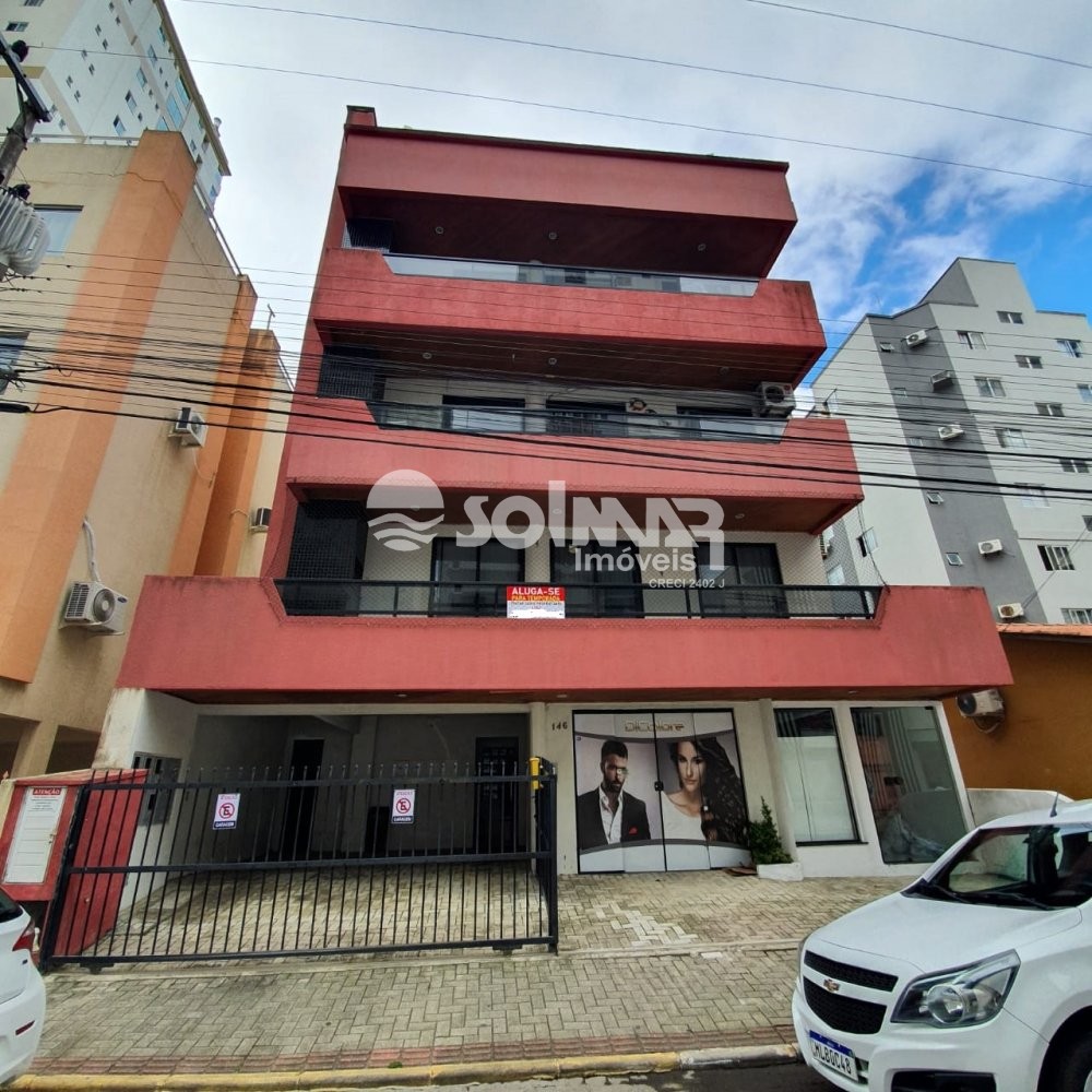 02 DORMITRIOS E 01 VAGA DE GARAGEM - MEIA PRAIA