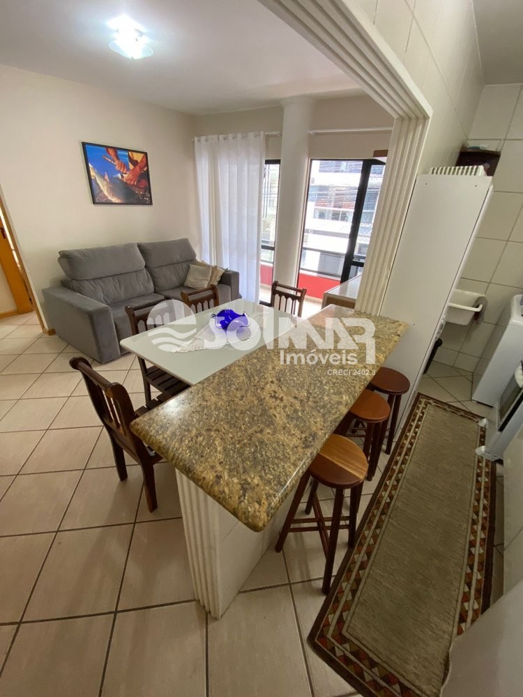 02 DORMITRIOS E 01 VAGA DE GARAGEM - MEIA PRAIA